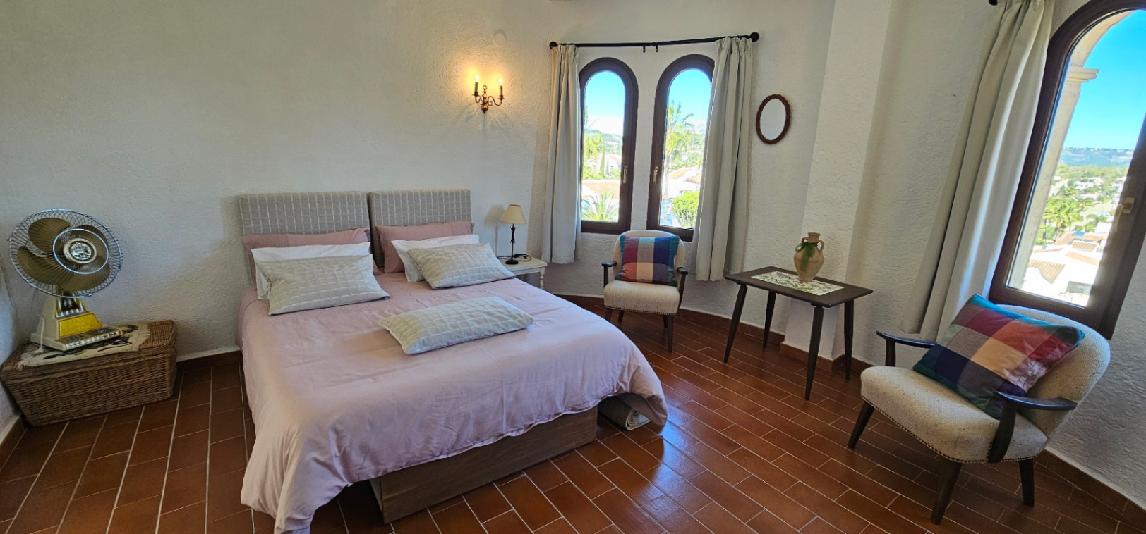 VILLA/CHALET FOR SALE IN JAVEA, PINOSOL AREA. ALICANTE. COSTA BLANCA.