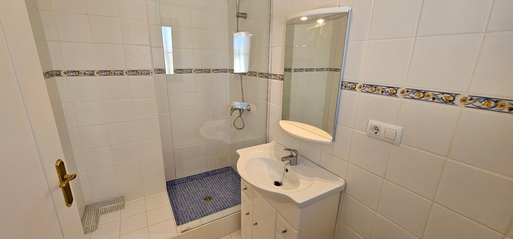 VILLA/CHALET FOR SALE IN JAVEA, PINOSOL AREA. ALICANTE. COSTA BLANCA.