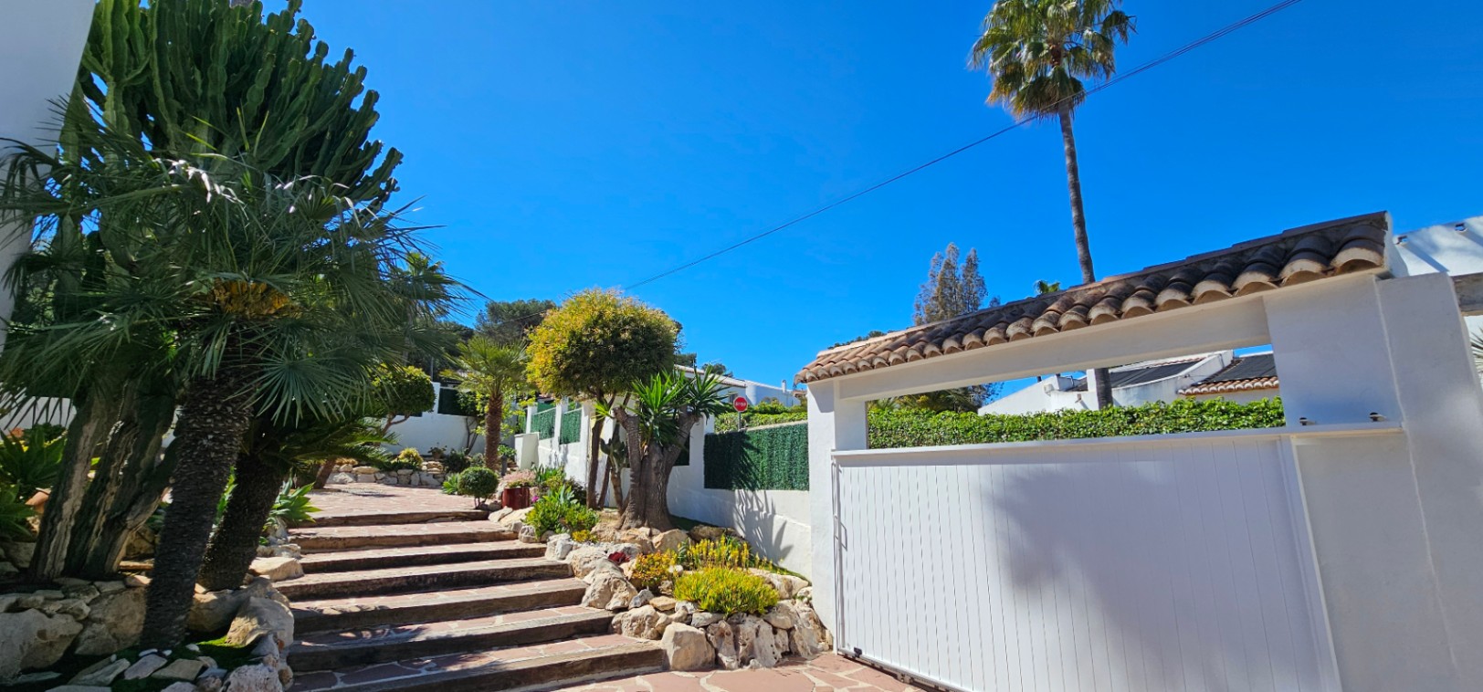 VILLA/CHALET FOR SALE IN JAVEA, PINOSOL AREA. ALICANTE. COSTA BLANCA.