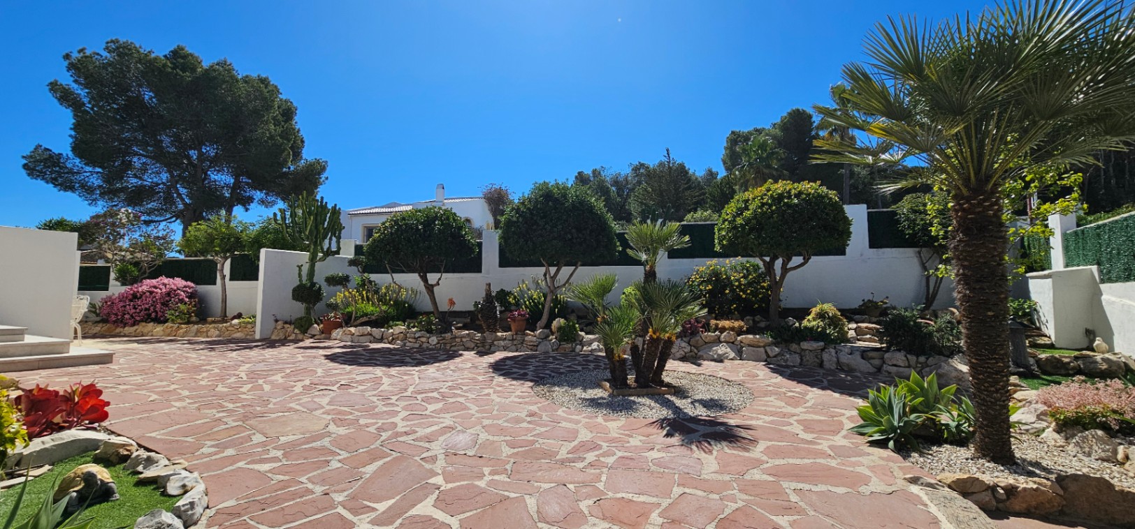 VILLA/CHALET FOR SALE IN JAVEA, PINOSOL AREA. ALICANTE. COSTA BLANCA.