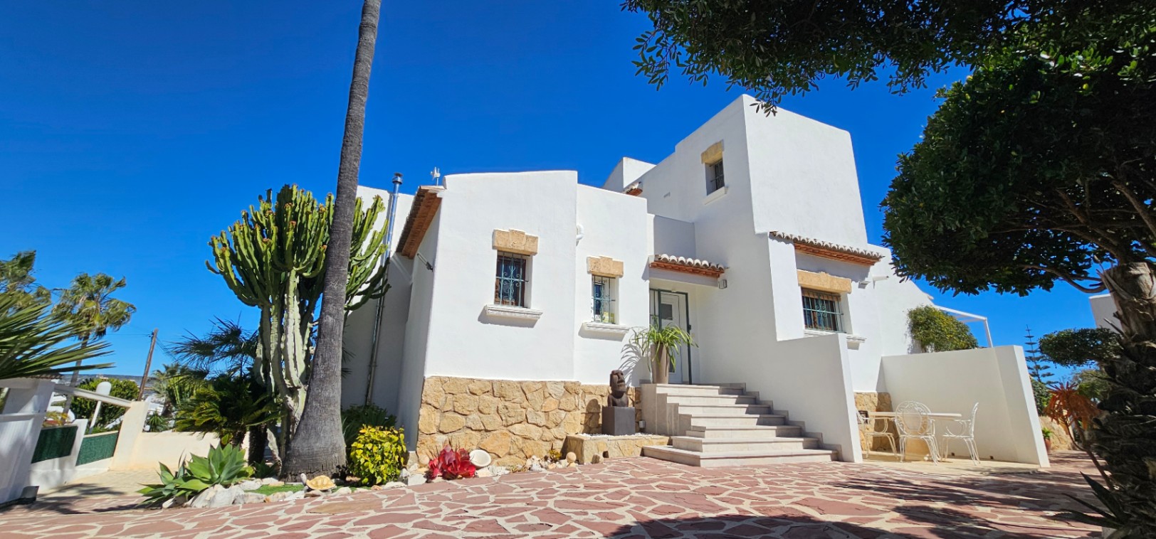 VILLA/CHALET FOR SALE IN JAVEA, PINOSOL AREA. ALICANTE. COSTA BLANCA.