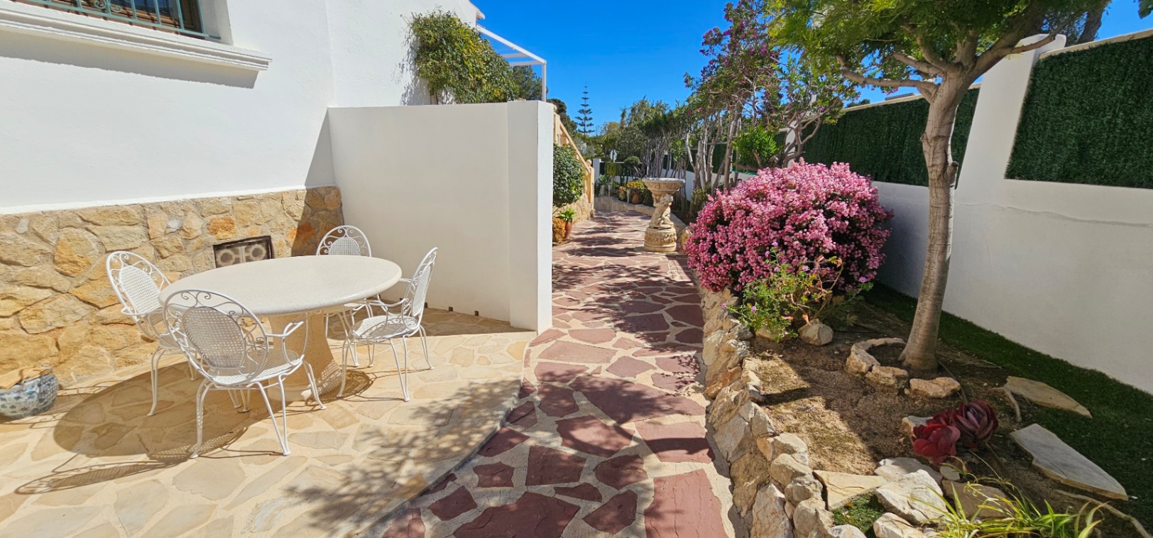 VILLA/CHALET FOR SALE IN JAVEA, PINOSOL AREA. ALICANTE. COSTA BLANCA.